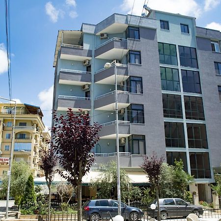 Hotel Riviera Драч Екстериор снимка