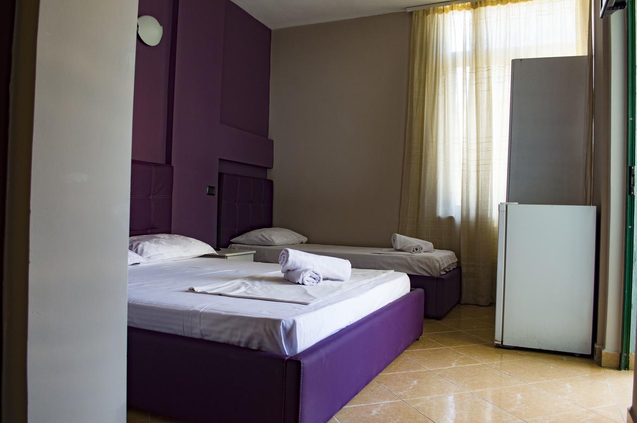 Hotel Riviera Драч Екстериор снимка