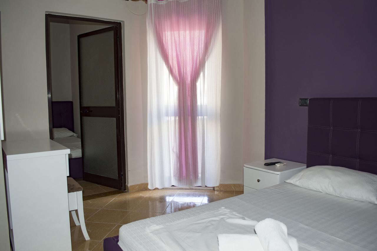 Hotel Riviera Драч Екстериор снимка