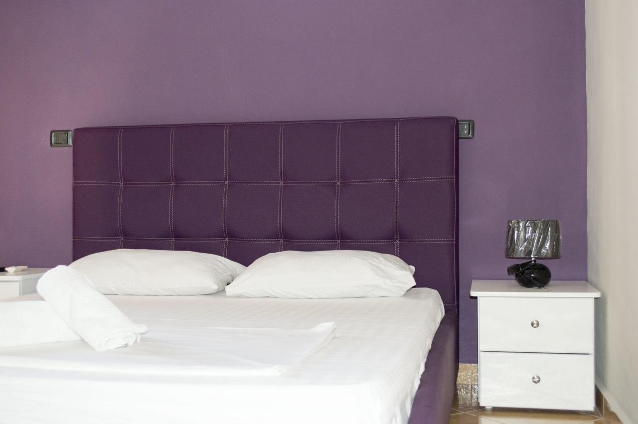 Hotel Riviera Драч Екстериор снимка
